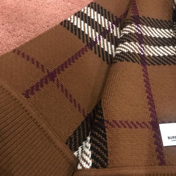 Burberry 100% Authentic scarf brand new - Picture 5 of 15